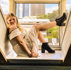 Meet your Posher, Brooke